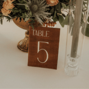 N° de table en bois